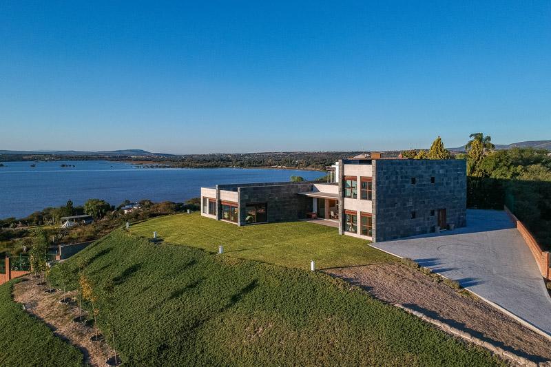 Villa Colina Image