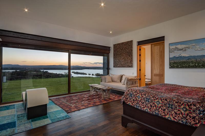 Villa Colina Image