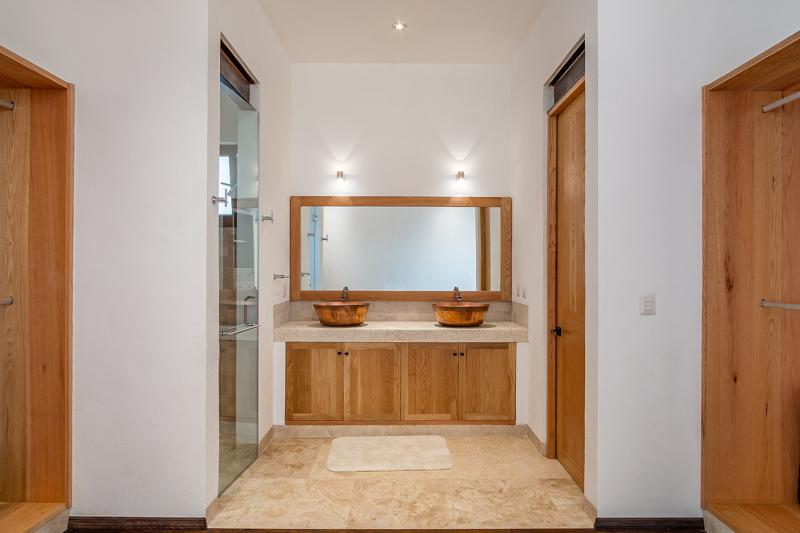 Villa Colina Image