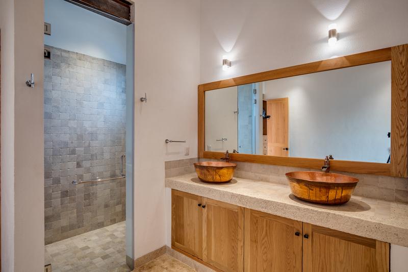 Villa Colina Image