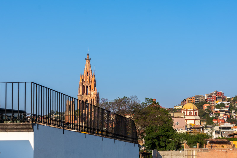 Terrace & Pied-á-terre Image