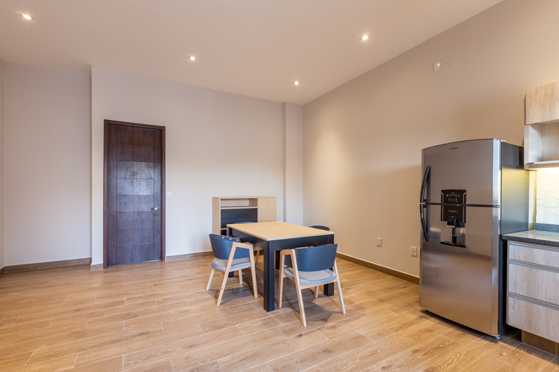 Terrace & Pied-á-terre Image