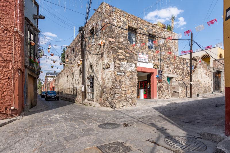 Casa Mercado de Artesanias Image