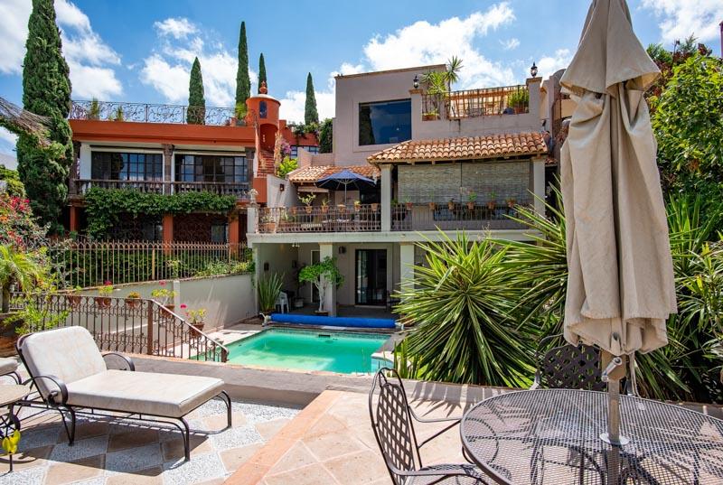 Casa Balcones Image
