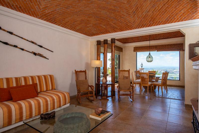 Casa Balcones Image