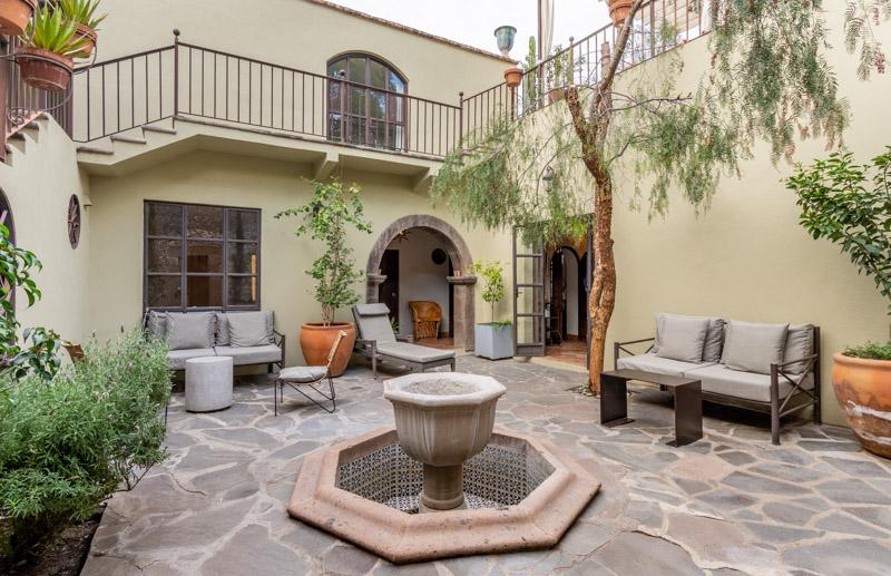 Casa Diez Image