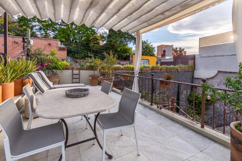 Casa Diez Image
