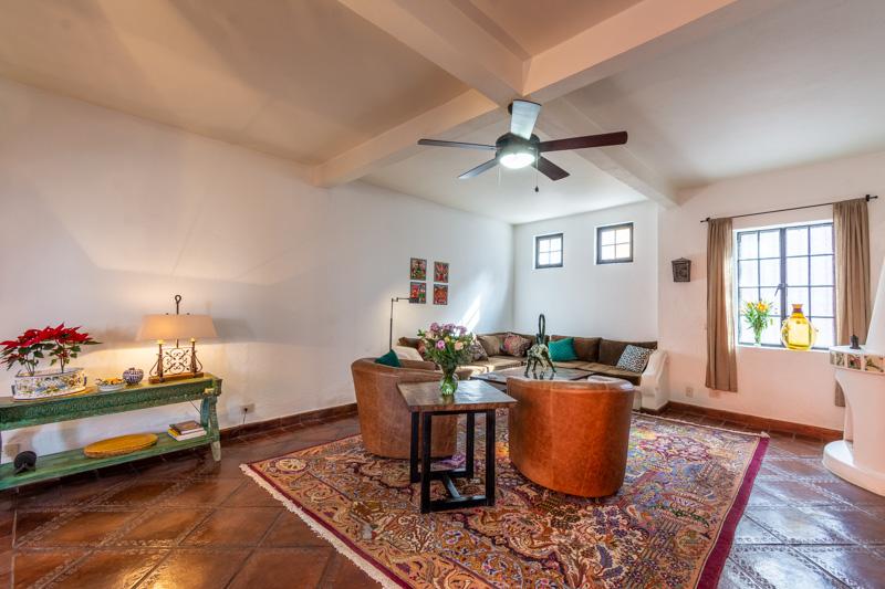 Casa Violeta Image