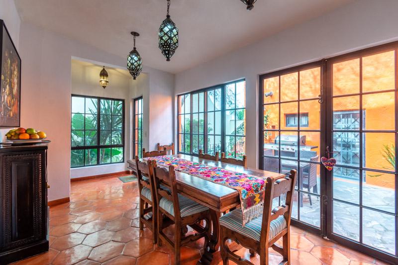 Casa Violeta Image