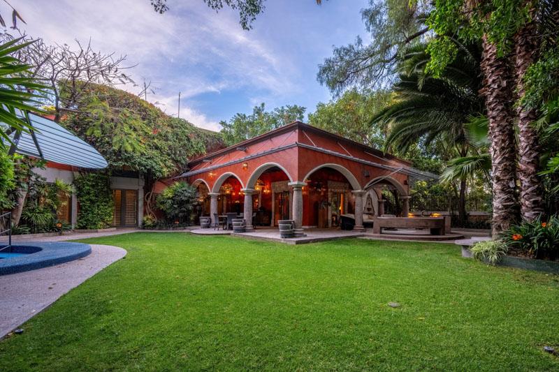 Casa Esquina Parque Image