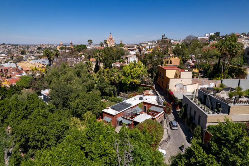 Casa Esquina Parque Image