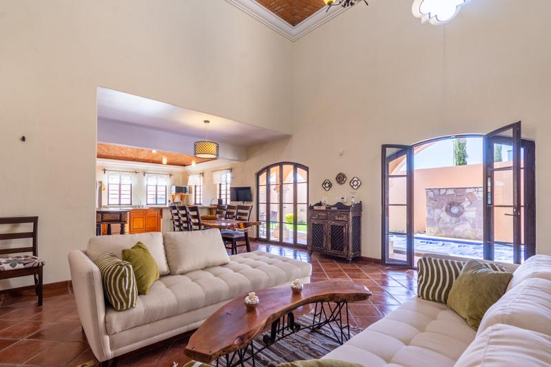 Casa Linda Lavanda Image