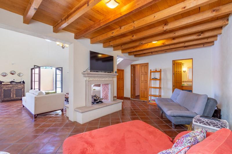 Casa Linda Lavanda Image