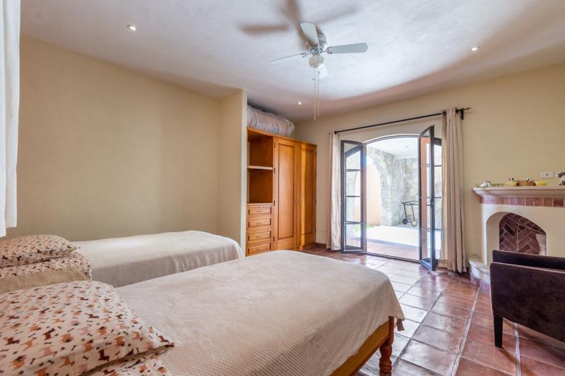 Casa Linda Lavanda Image