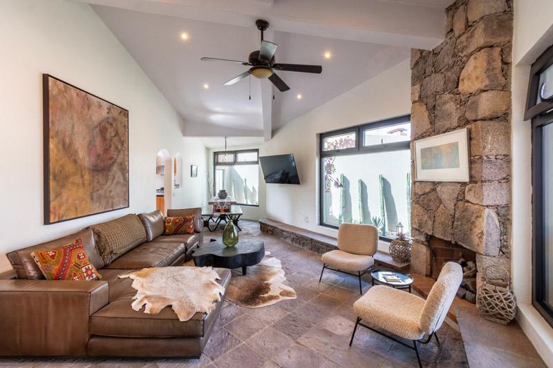 Single Level Charming Retreat Image