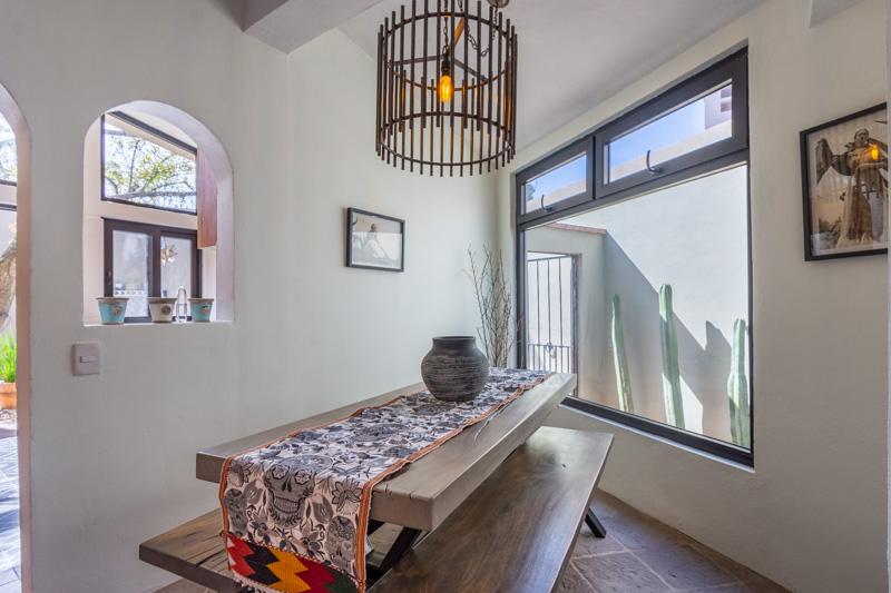Single Level Charming Retreat Image