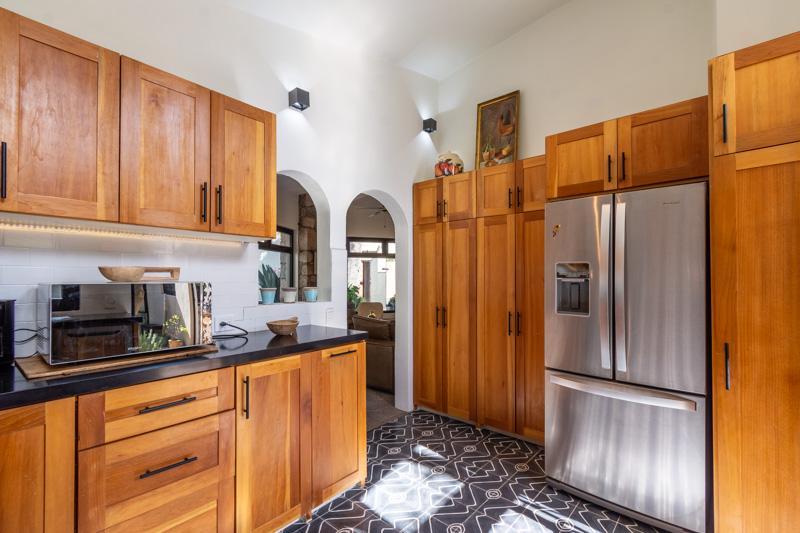 Single Level Charming Retreat Image