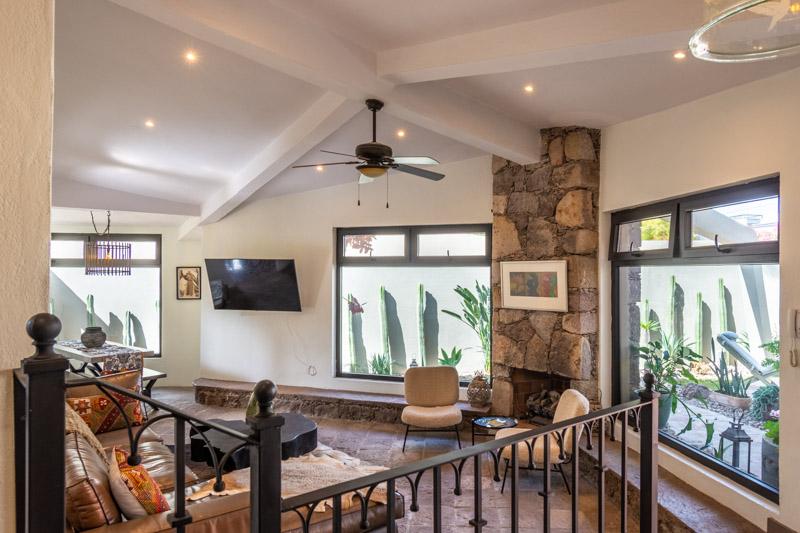 Single Level Charming Retreat Image