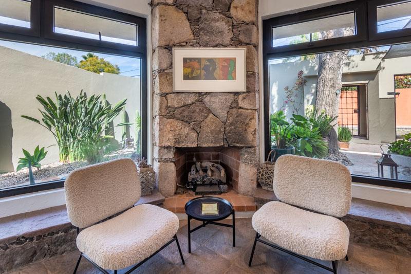 Single Level Charming Retreat Image