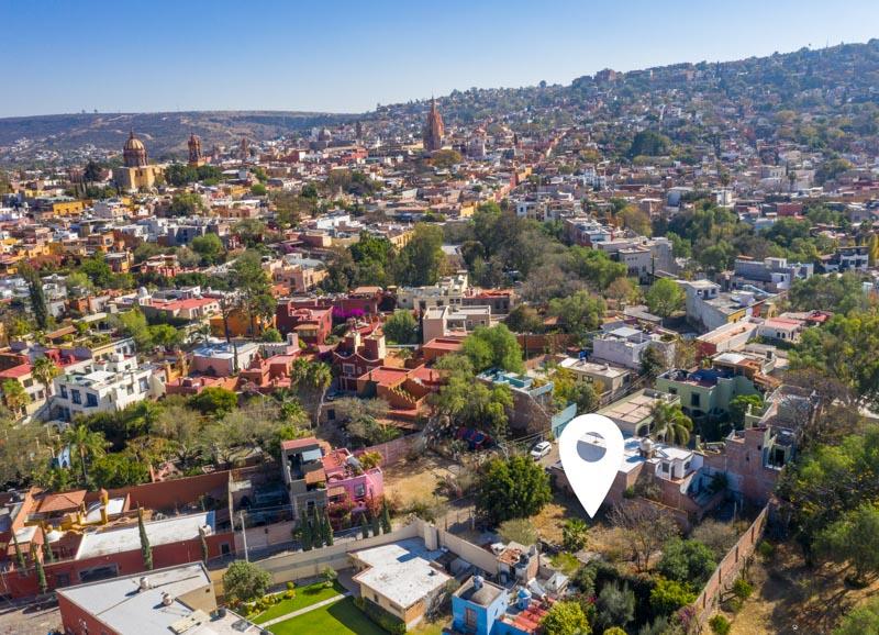 Prime location lot Image